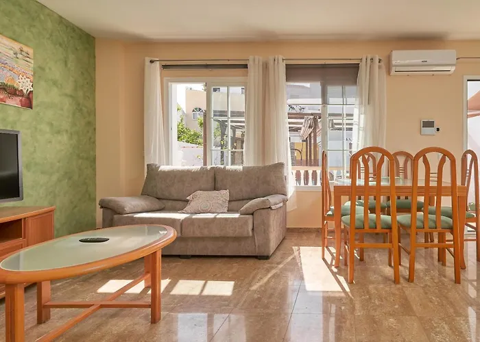 Vivienda Con Piscina Nerja