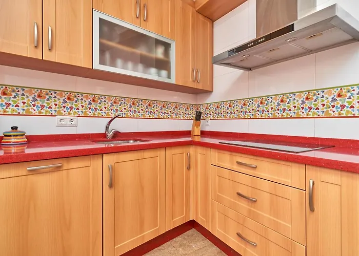Vivienda Con Piscina * Nerja